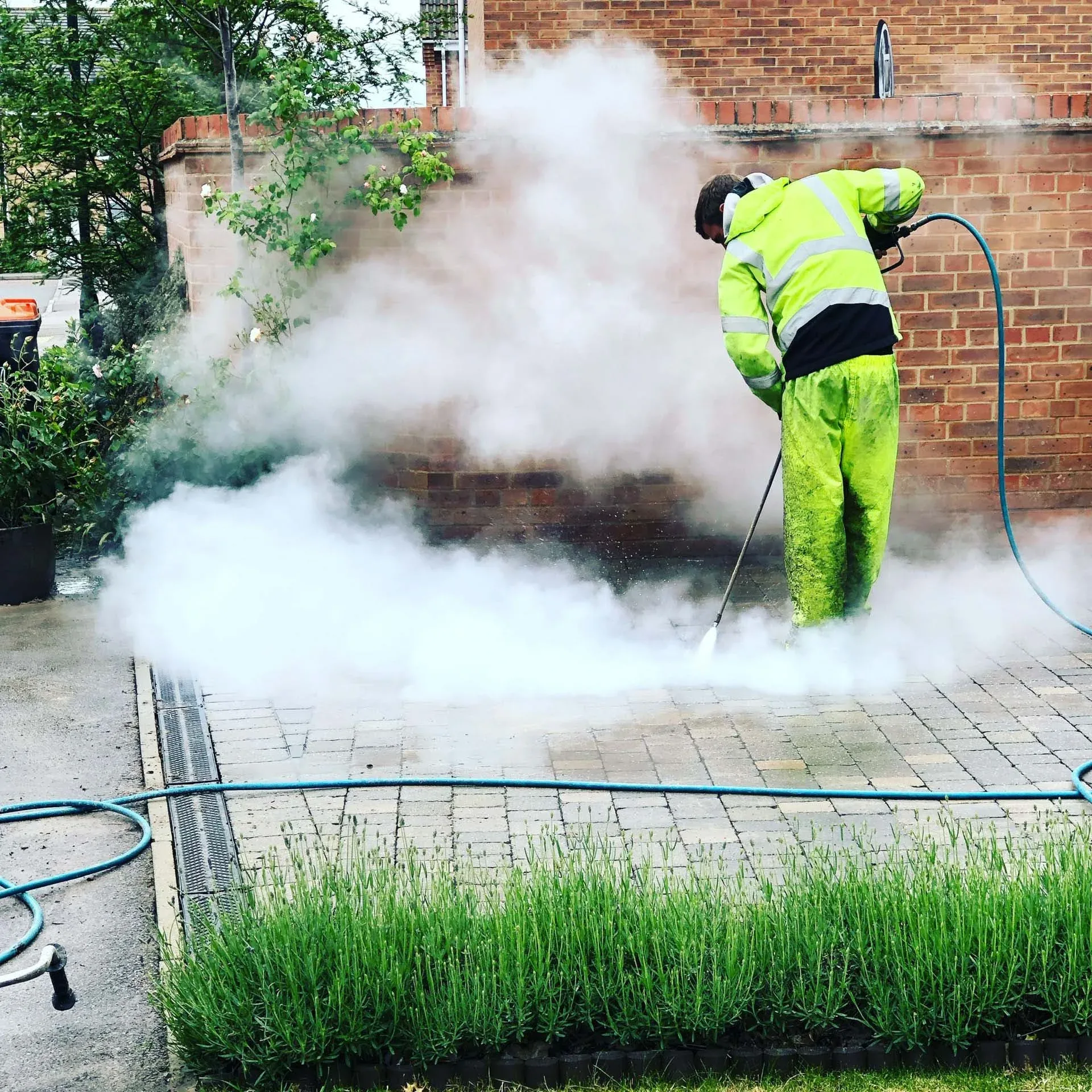 External steam cleaning stonework